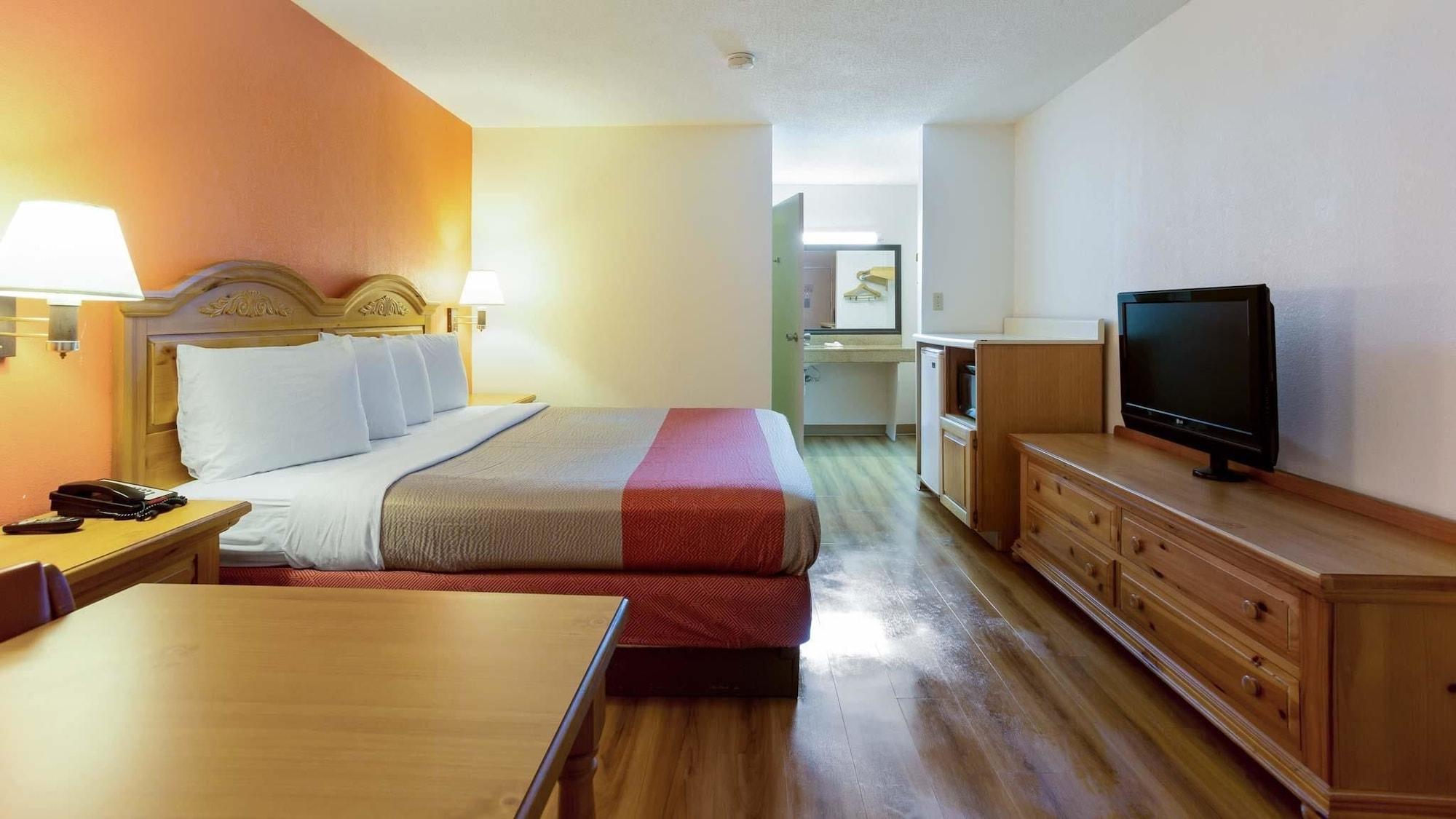 Motel 6-Clarksville, Tn Екстер'єр фото